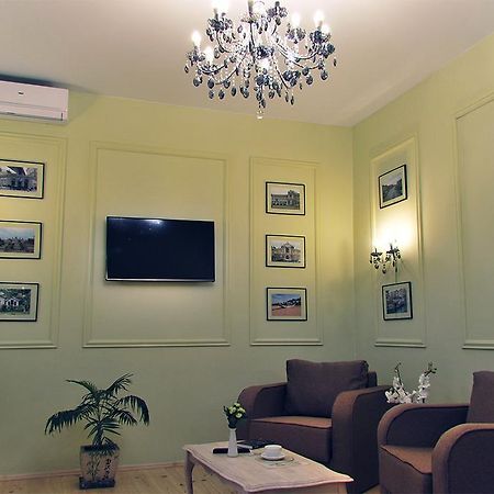 Classic Apartment On Zhukovskoho โอเดสซา ภายนอก รูปภาพ