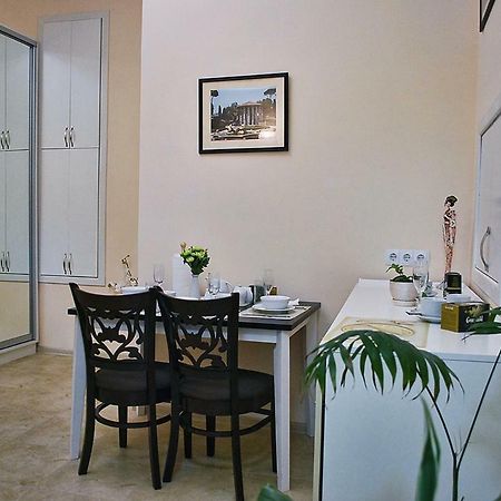 Classic Apartment On Zhukovskoho โอเดสซา ภายนอก รูปภาพ