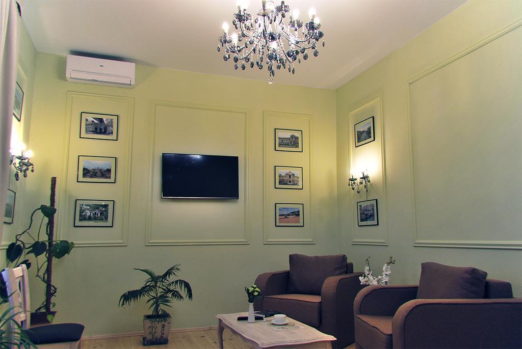 Classic Apartment On Zhukovskoho โอเดสซา ภายนอก รูปภาพ
