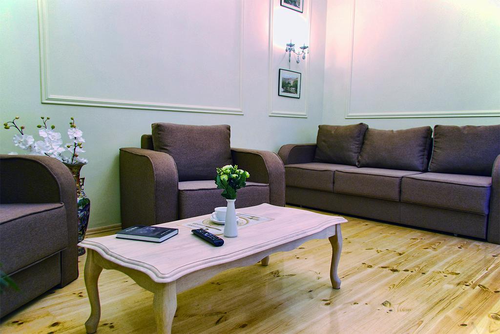 Classic Apartment On Zhukovskoho โอเดสซา ภายนอก รูปภาพ